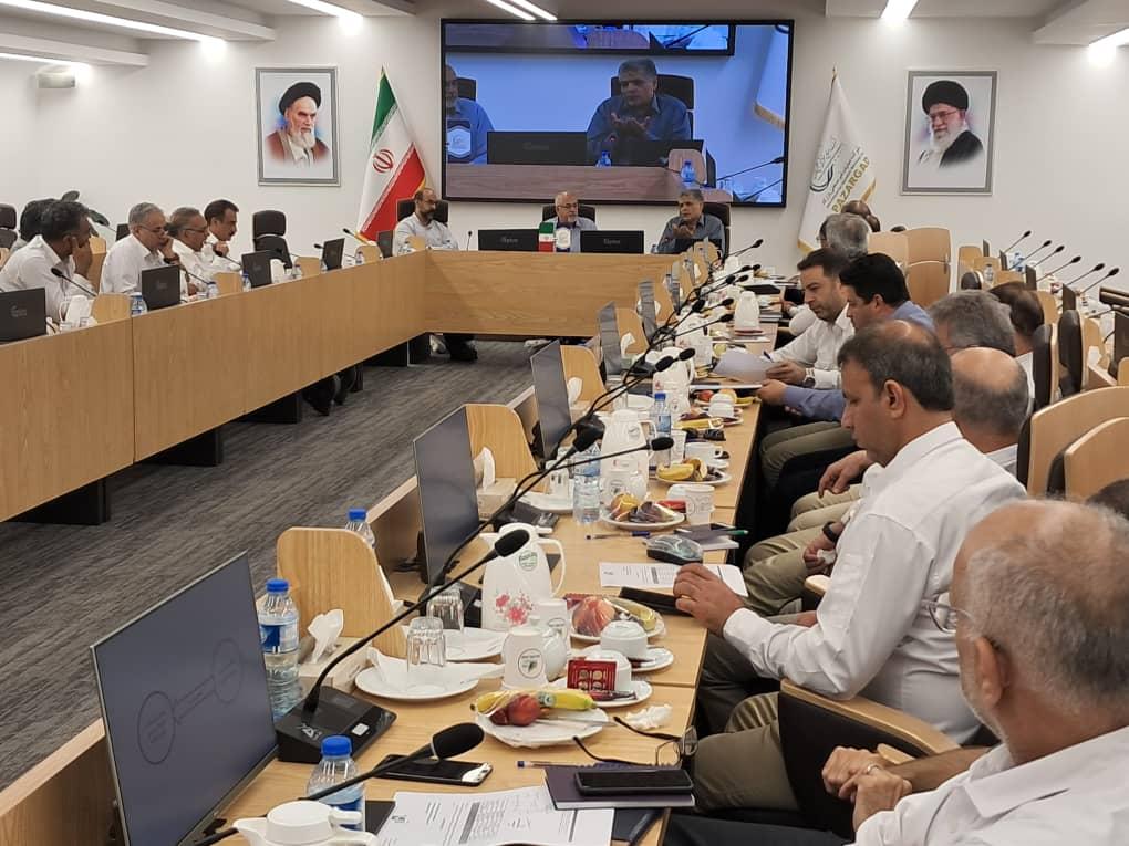 برگزاری جلسه فرماندهان حادثه پتروشیمی های منطقه پارس در شرکت پازارگاد